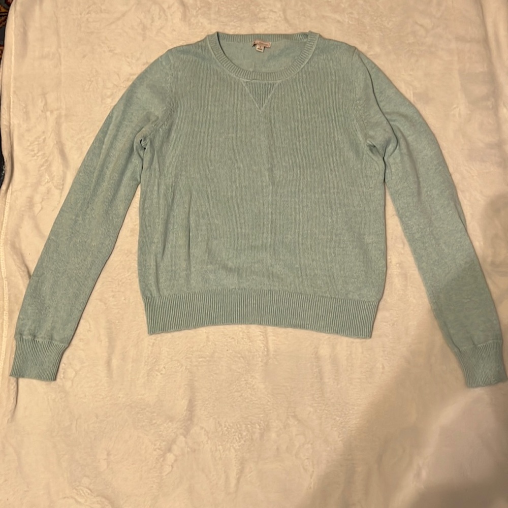 Gap sweater